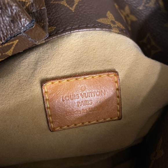 AUTHENTIC Louis Vuitton Artsy Hobo Bag Brown MM - Picture 2 of 5